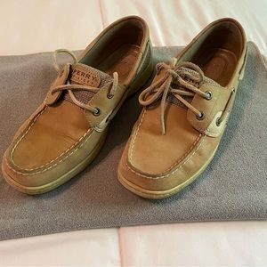 Sperry boat shoes